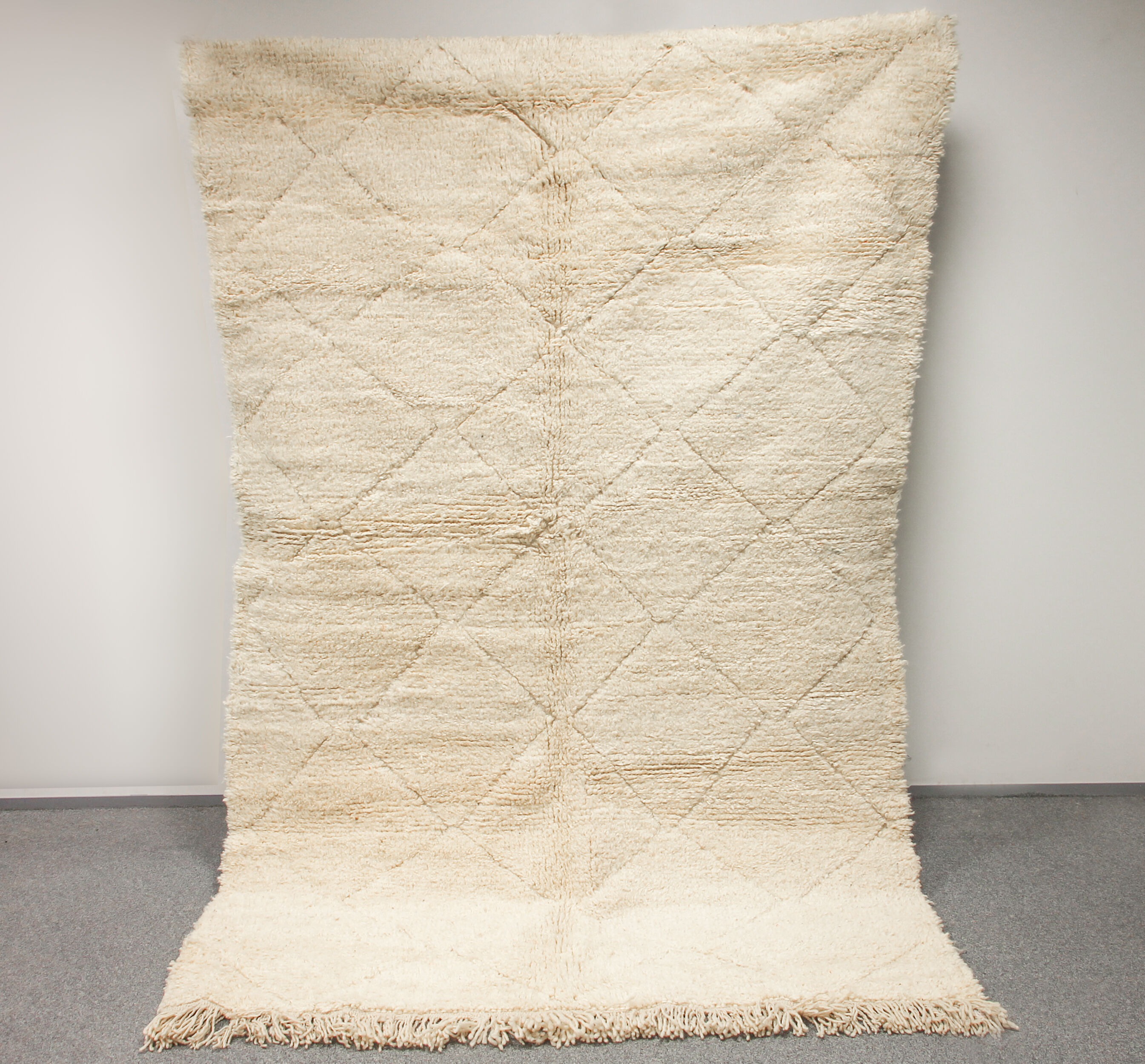 Beni ouarain white carpet, hollowed patterns 223x143cm