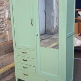 Vintage parisian wooden slip-up