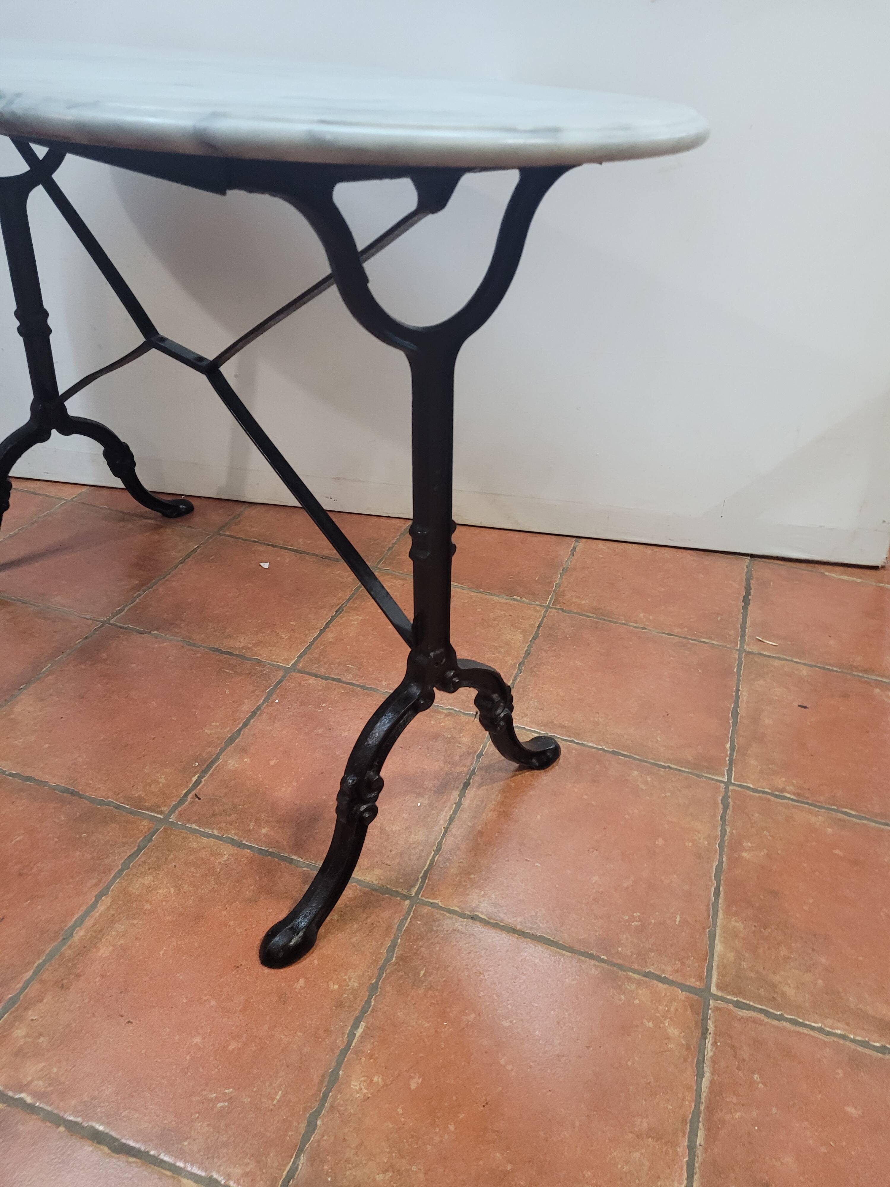 Table bistrot dessus marbre