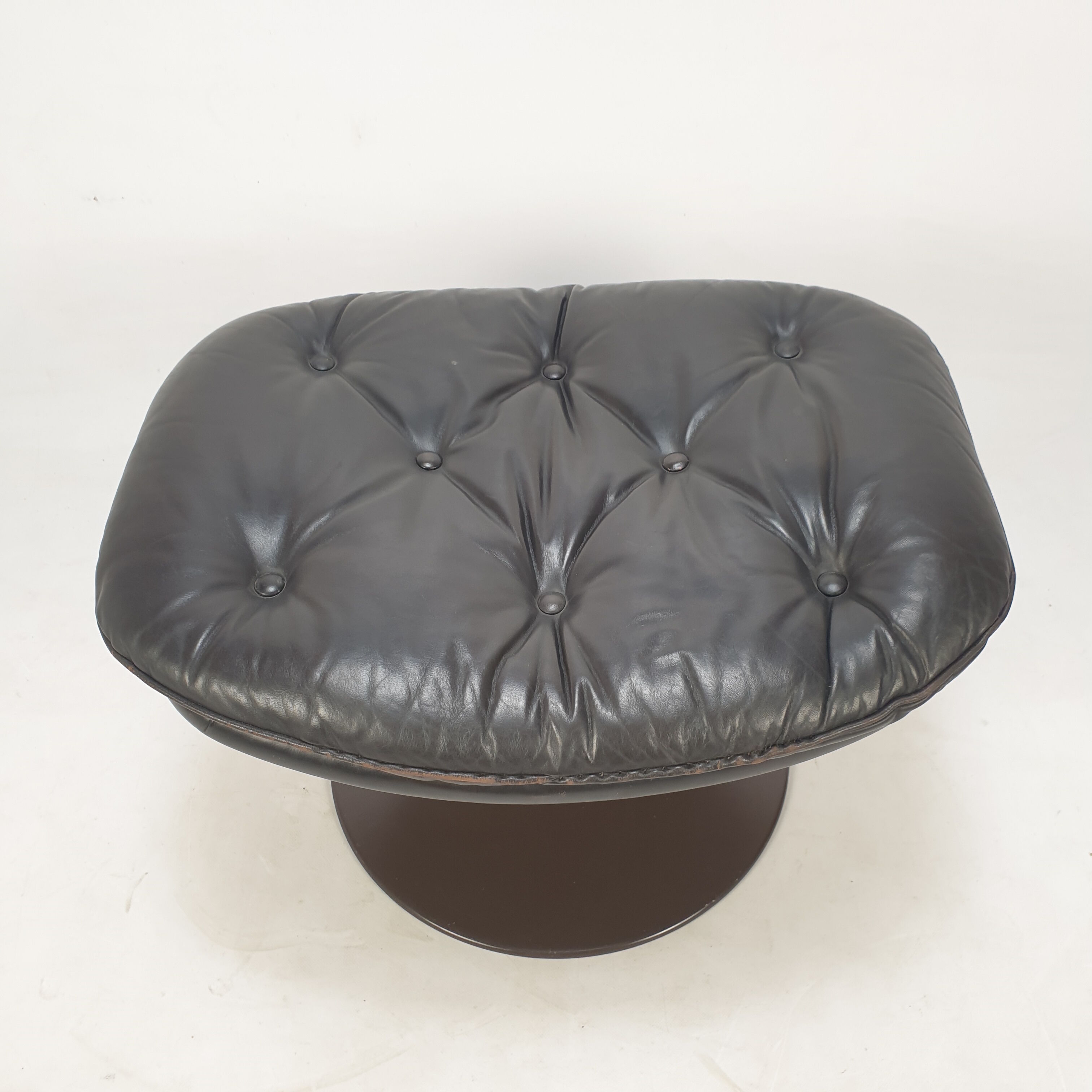 F588 armchair and ottoman by Geoffrey Harcourt for Artifort, 60s