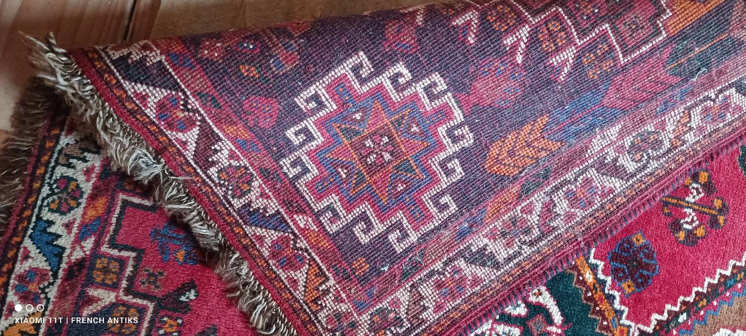 Vintage Iranian rug from the 1950s. Handcrafted, handmade.