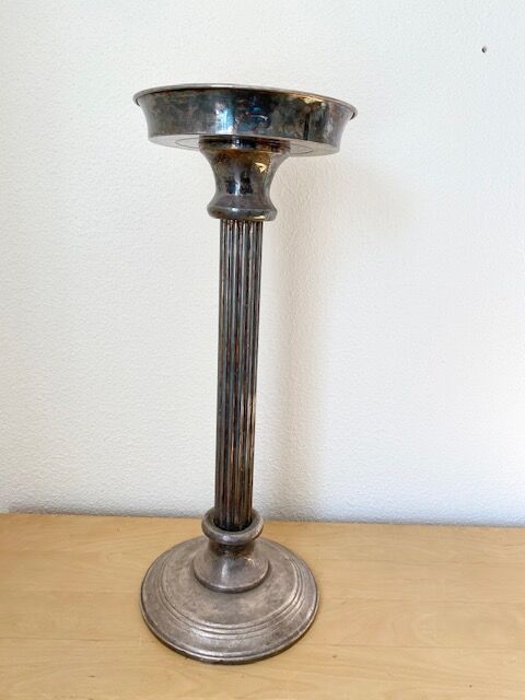 Champagne bucket support