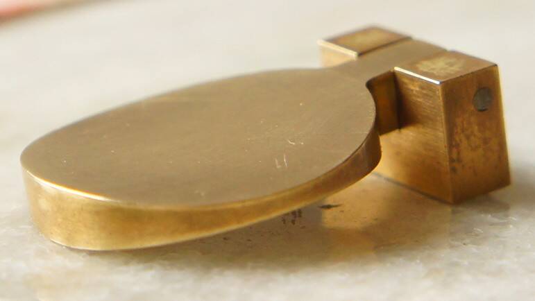 Set of 4 pendants/Scandinavian furniture knobs in solid brass