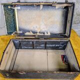 Antique travel trunk mendel trunk