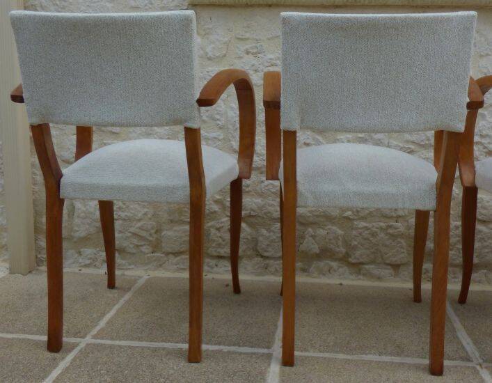 Chic 1950s bridge chairs in solid wood, white and beige, hand-stitched.