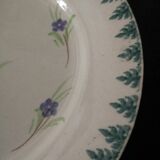 Assiette vieillard bordeaux fleurs violettes