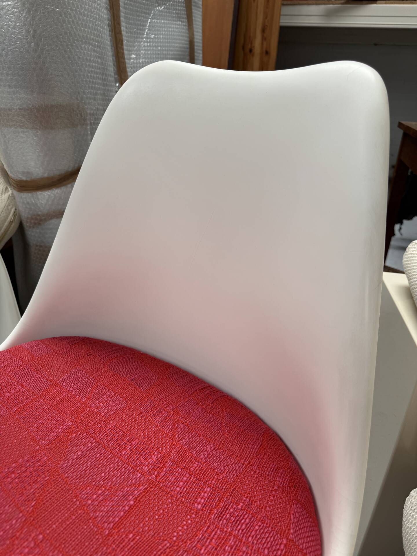 Set of 6 Eero Saarinen Knoll Tulip Chairs, 1979