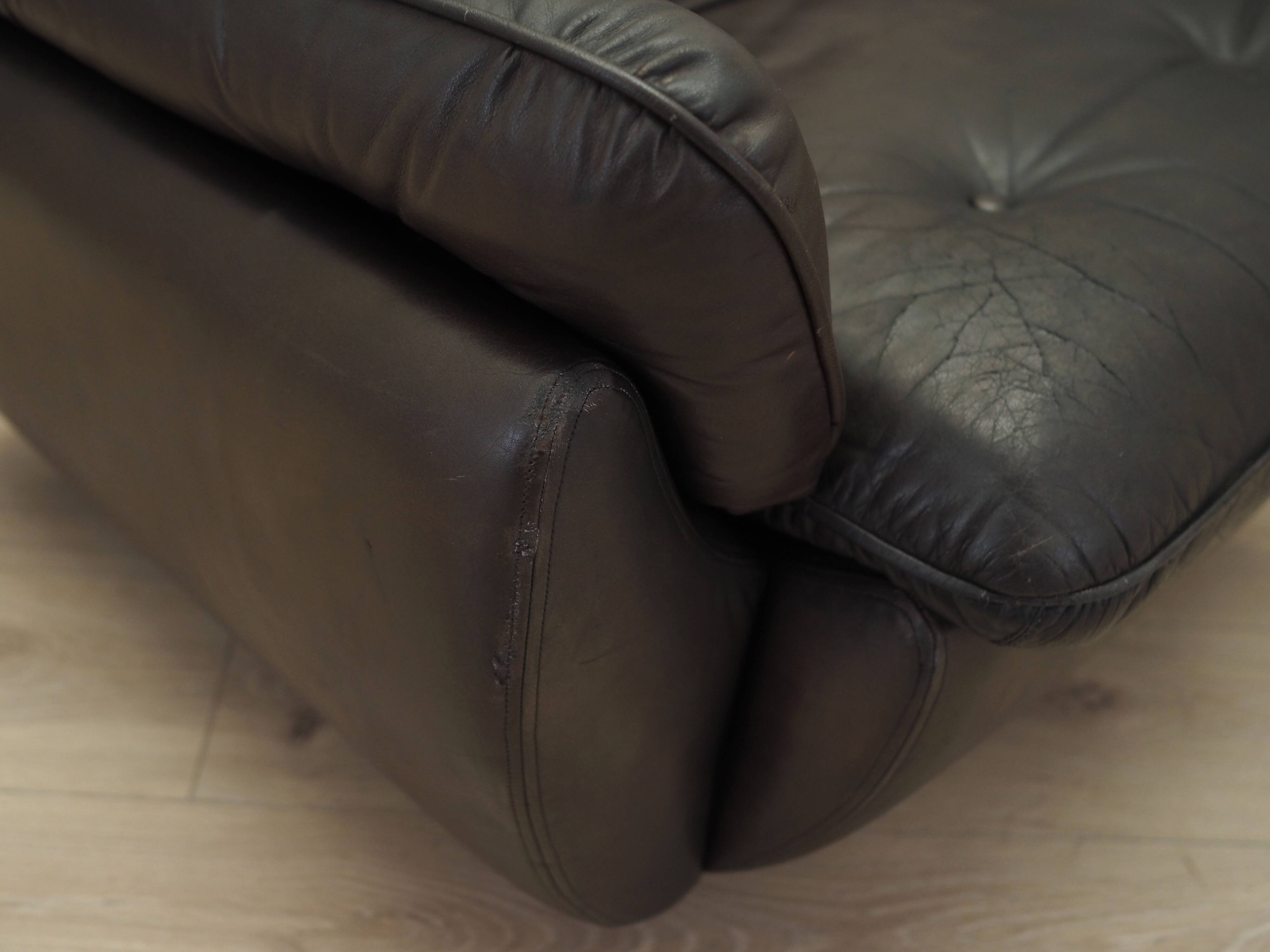 Armchair with castors, Italian design, 1970s, production: Italy