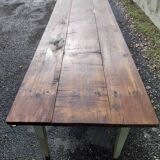 Farm table