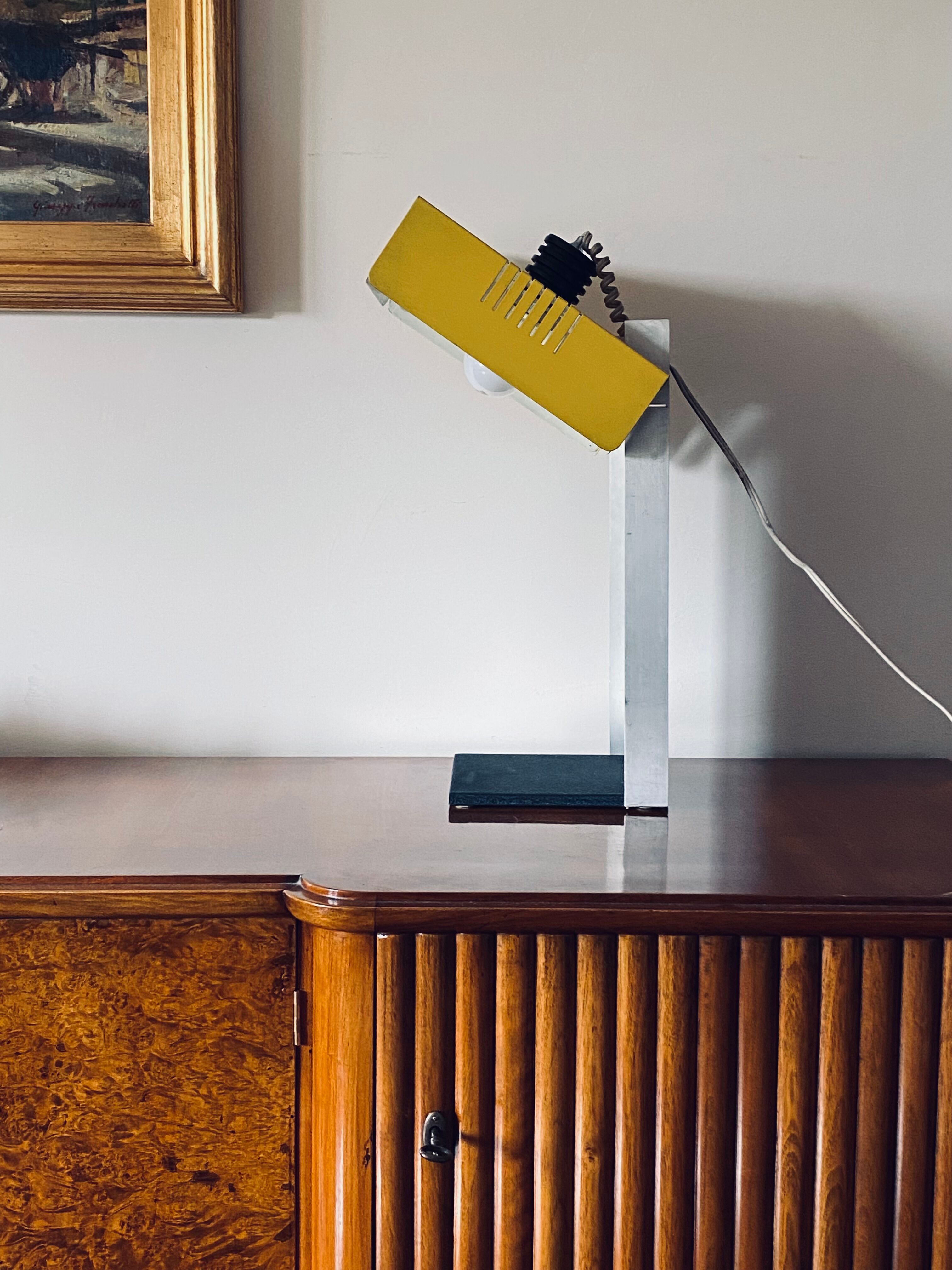 Space age yellow cubic table lamp, Italy 1970s