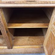Marble top store bank