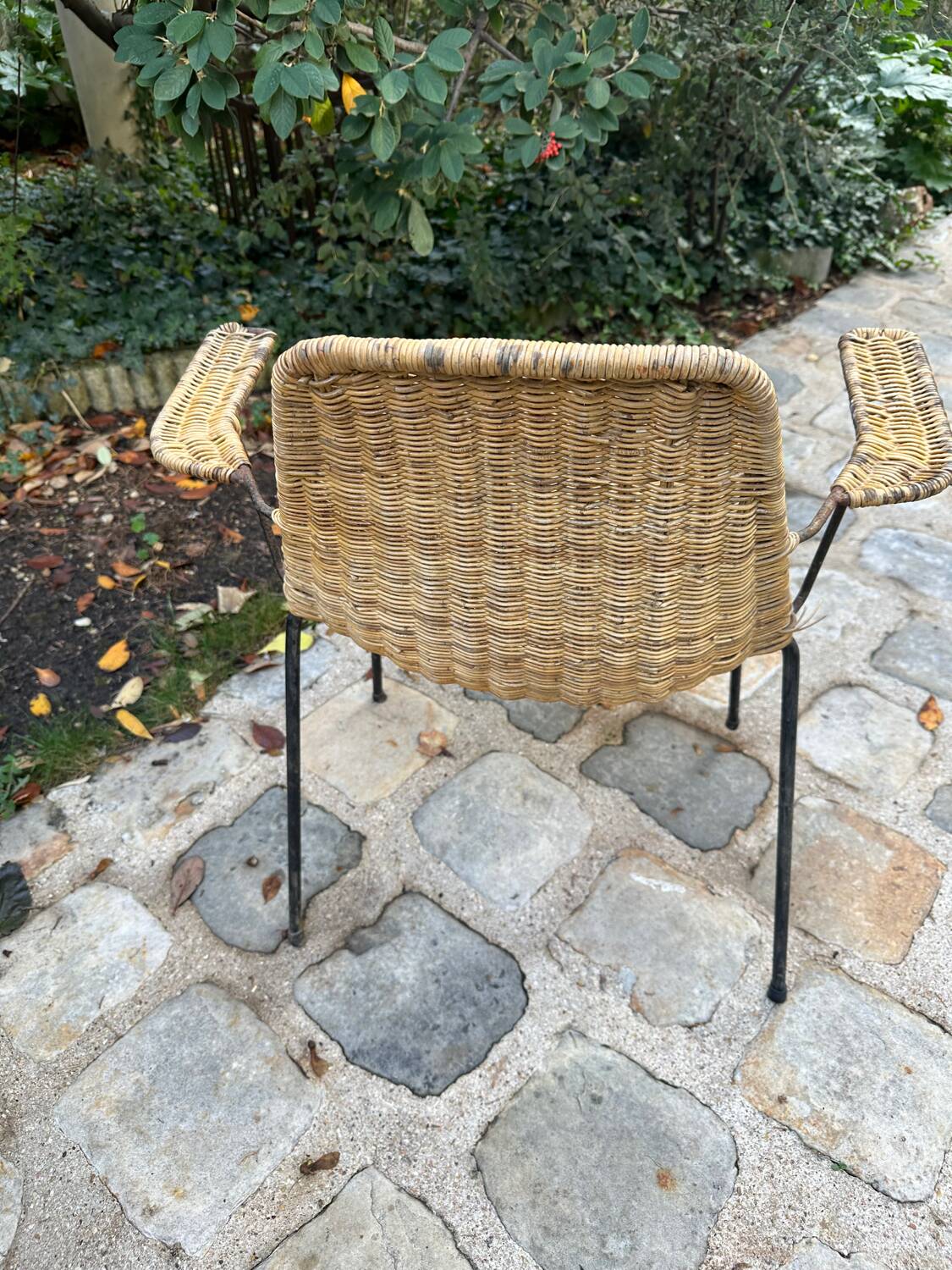 Paire de fauteuils en rotin et métal -1950/1960