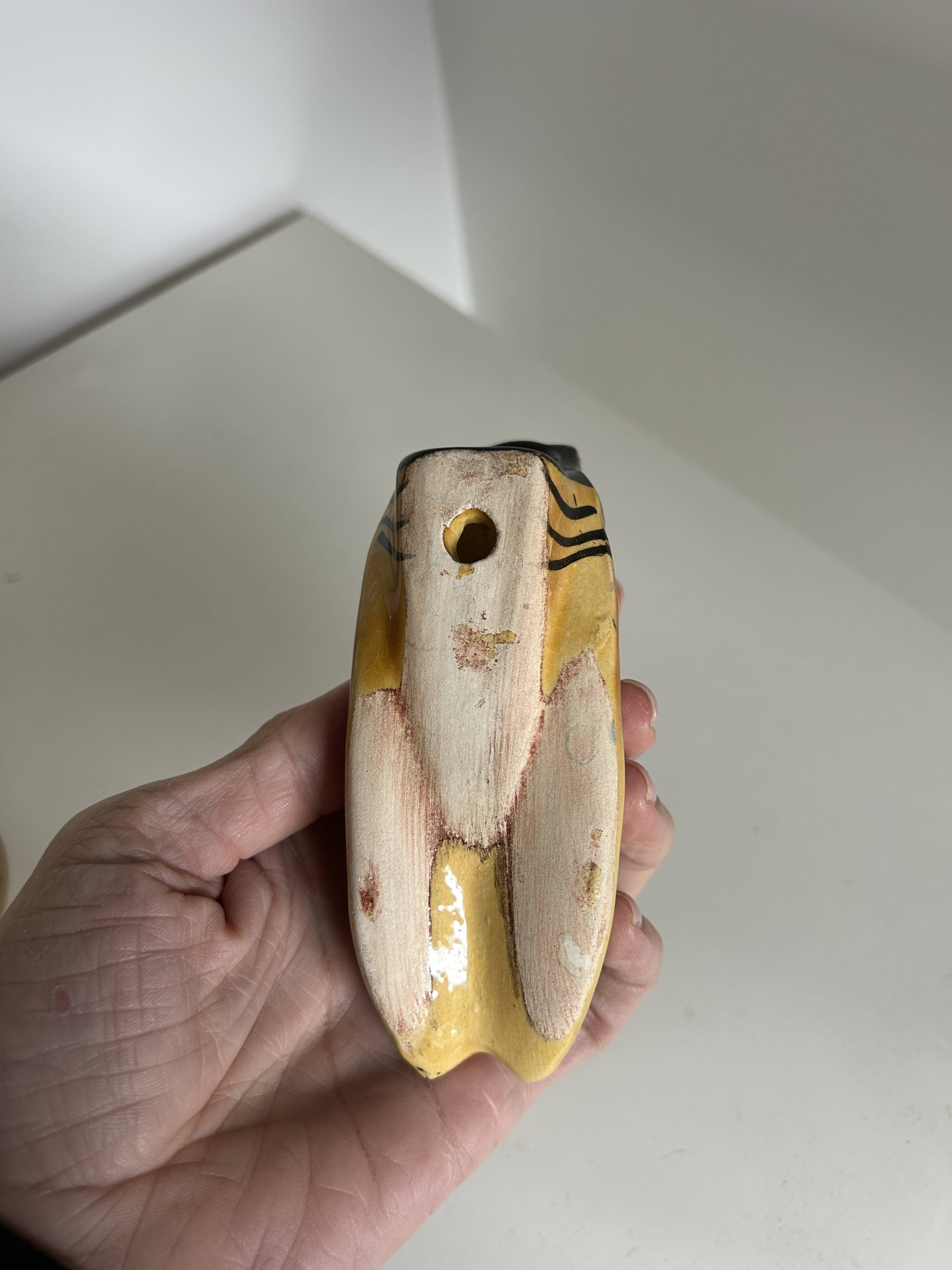 Vintage Provençal cicada handmade ceramic to hang.