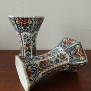Paire de vases en faïence de Delft polychrome, Hollande, années 1960