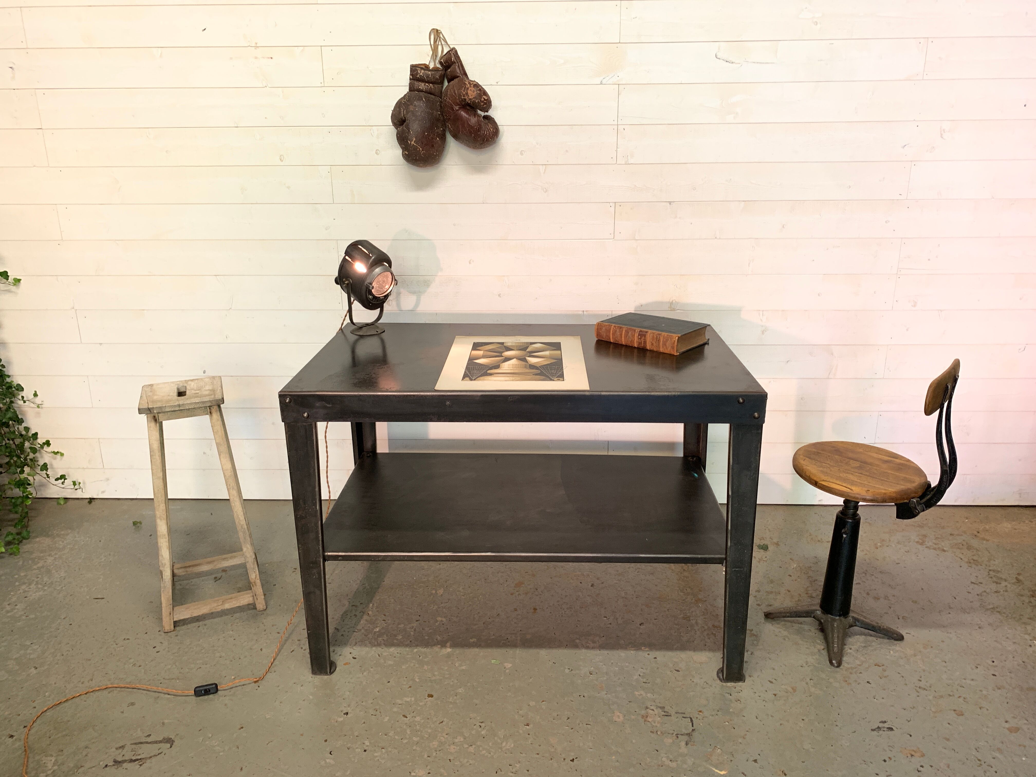 Steel industrial workshop table