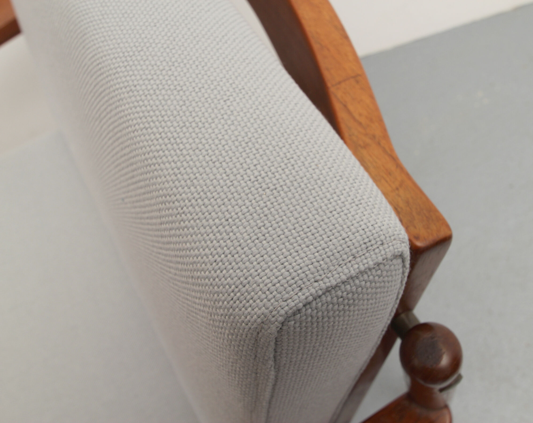 Fauteuil teck des années 1960 en gris, Arne Vodder