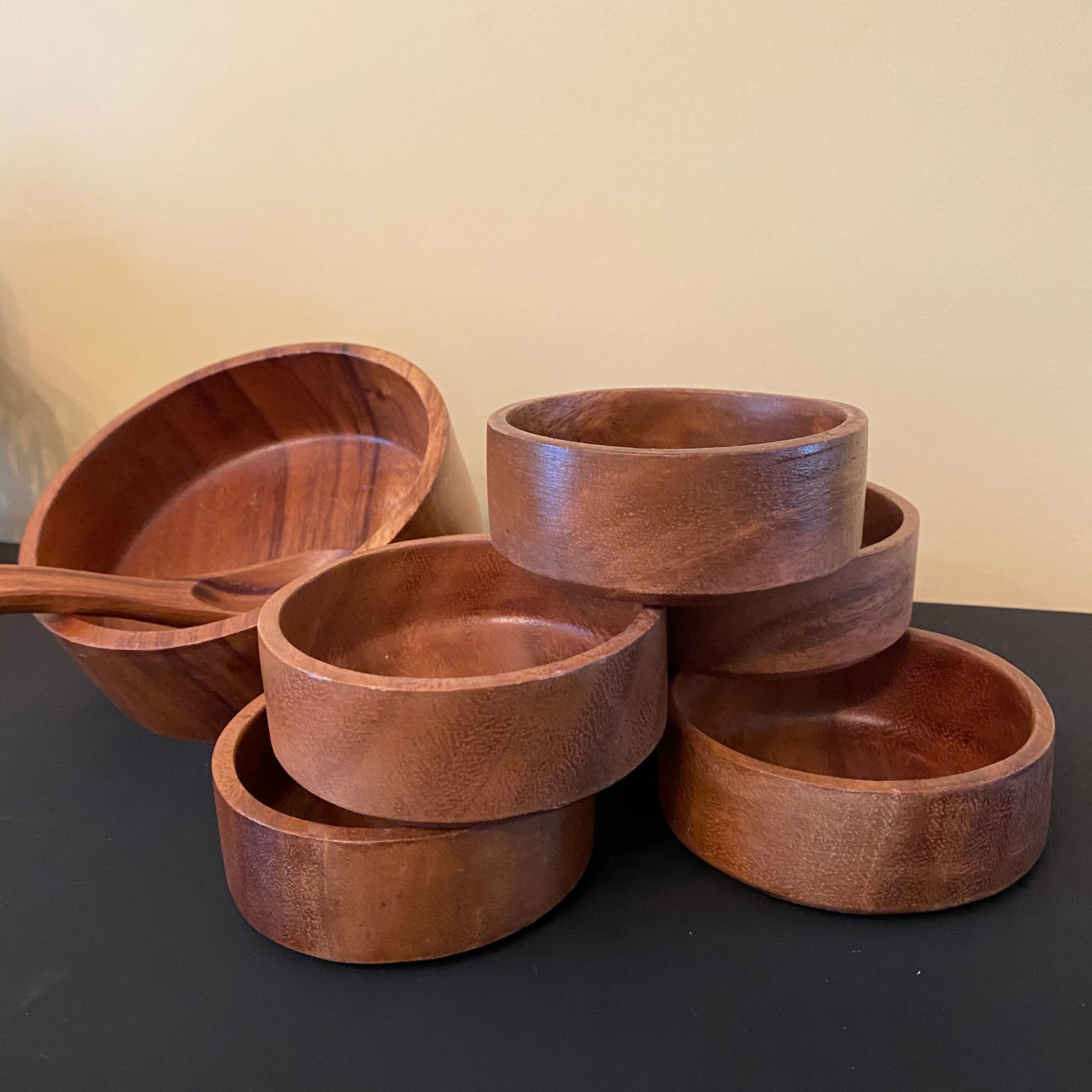 Saladier & 6 olive wood cups
