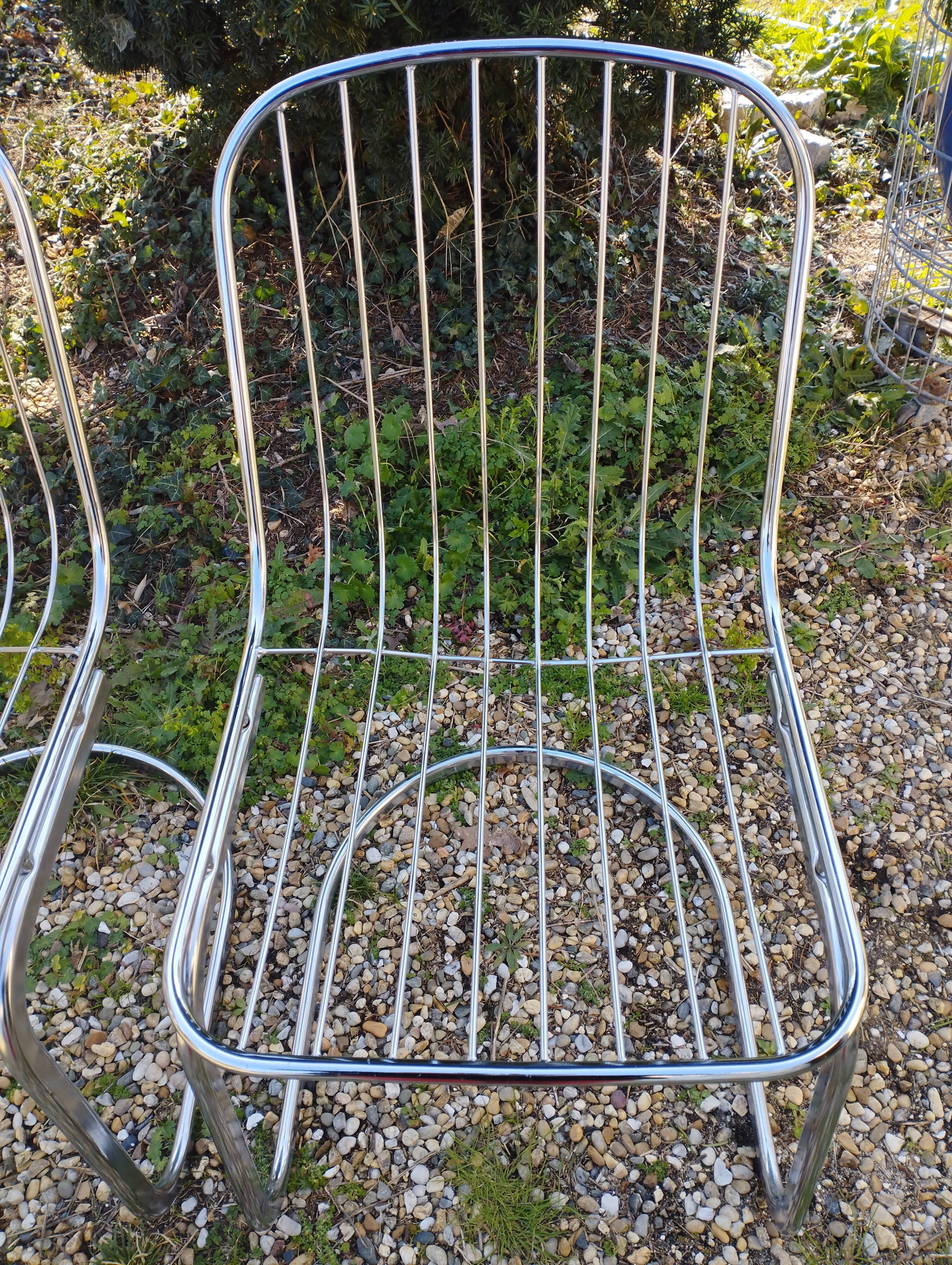 Chaises 1970