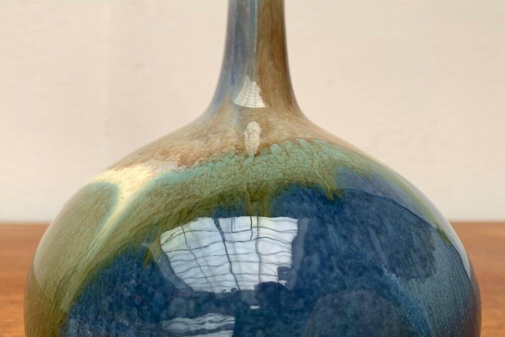 Mid-century German studio pottery vase by Janne Reckert-Cordua, 1960s.