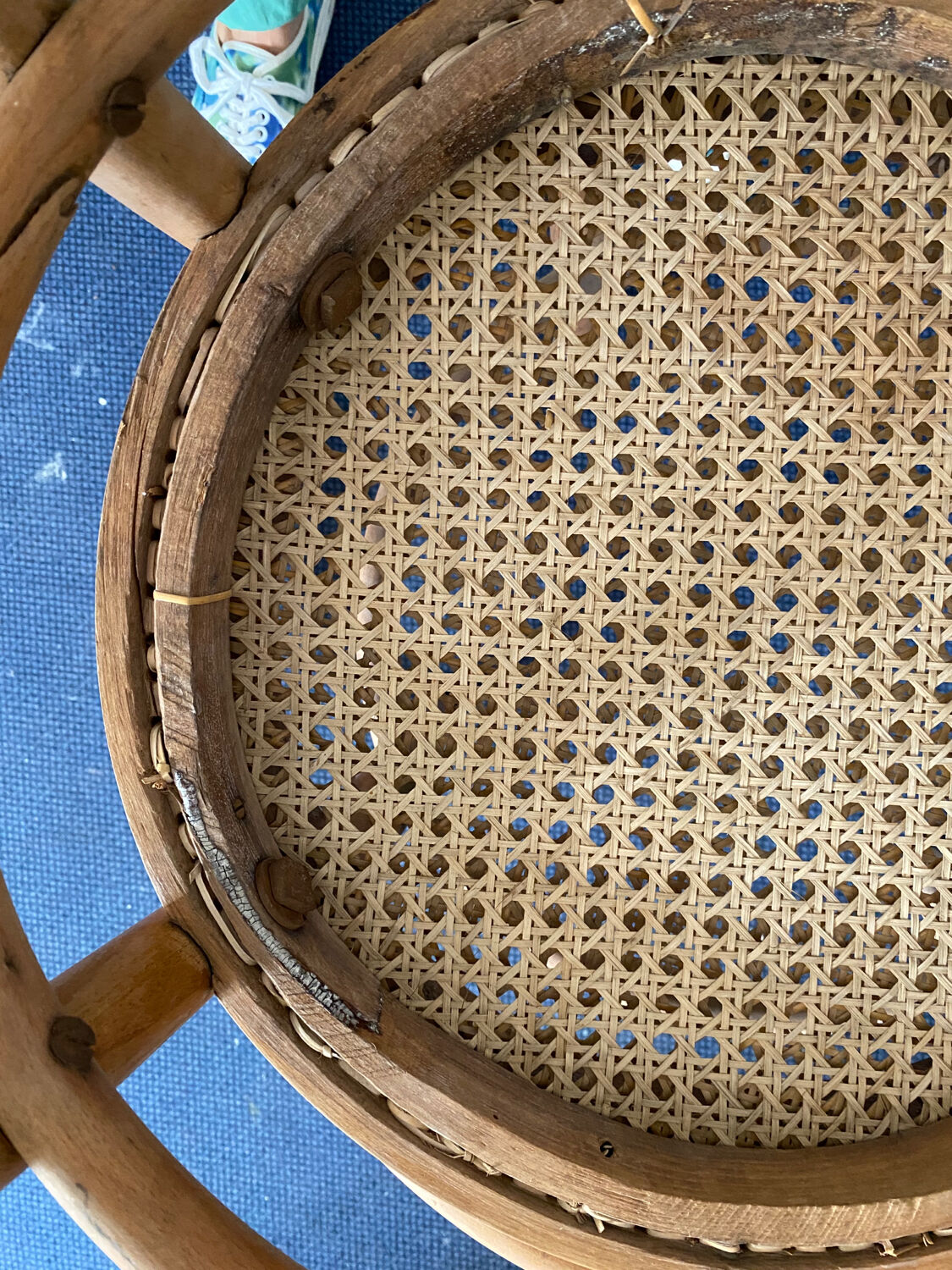 Vintage table and 4 chairs set