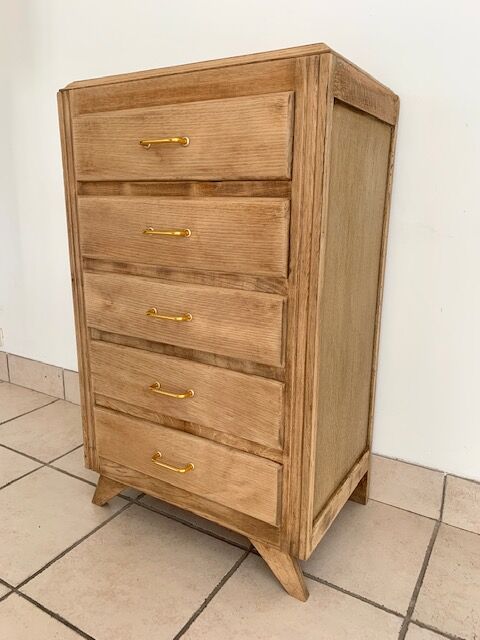 Vintage rag picker in raw wood