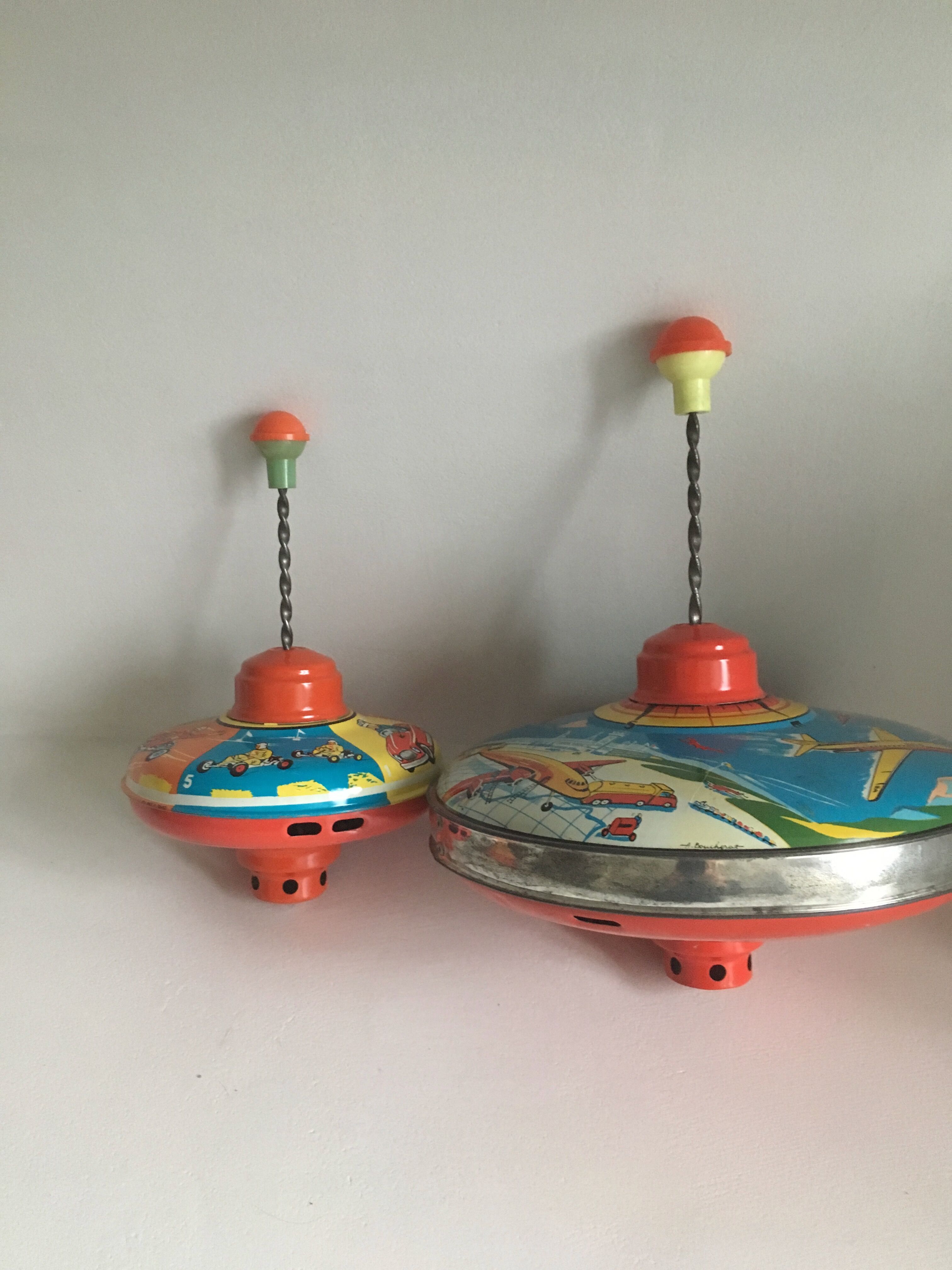 Tops old metal pattern had cars