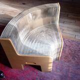Extendable armchair design by Chishen Chiu Flexible Love circa 2000