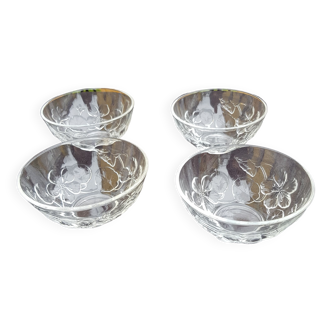 4 ice cups, ramekins or bowls Total