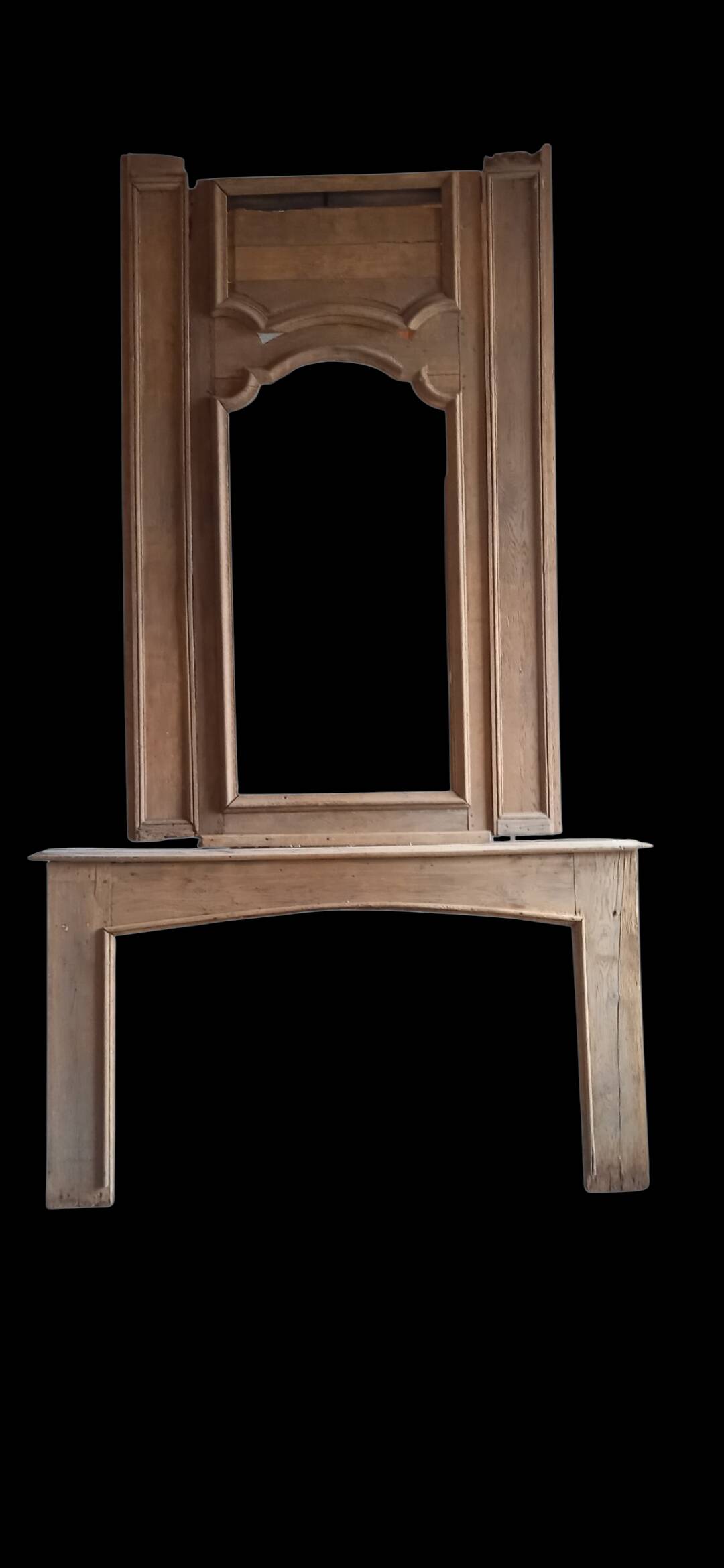 Cheminée et trumeau de château XVIIIe en chêne