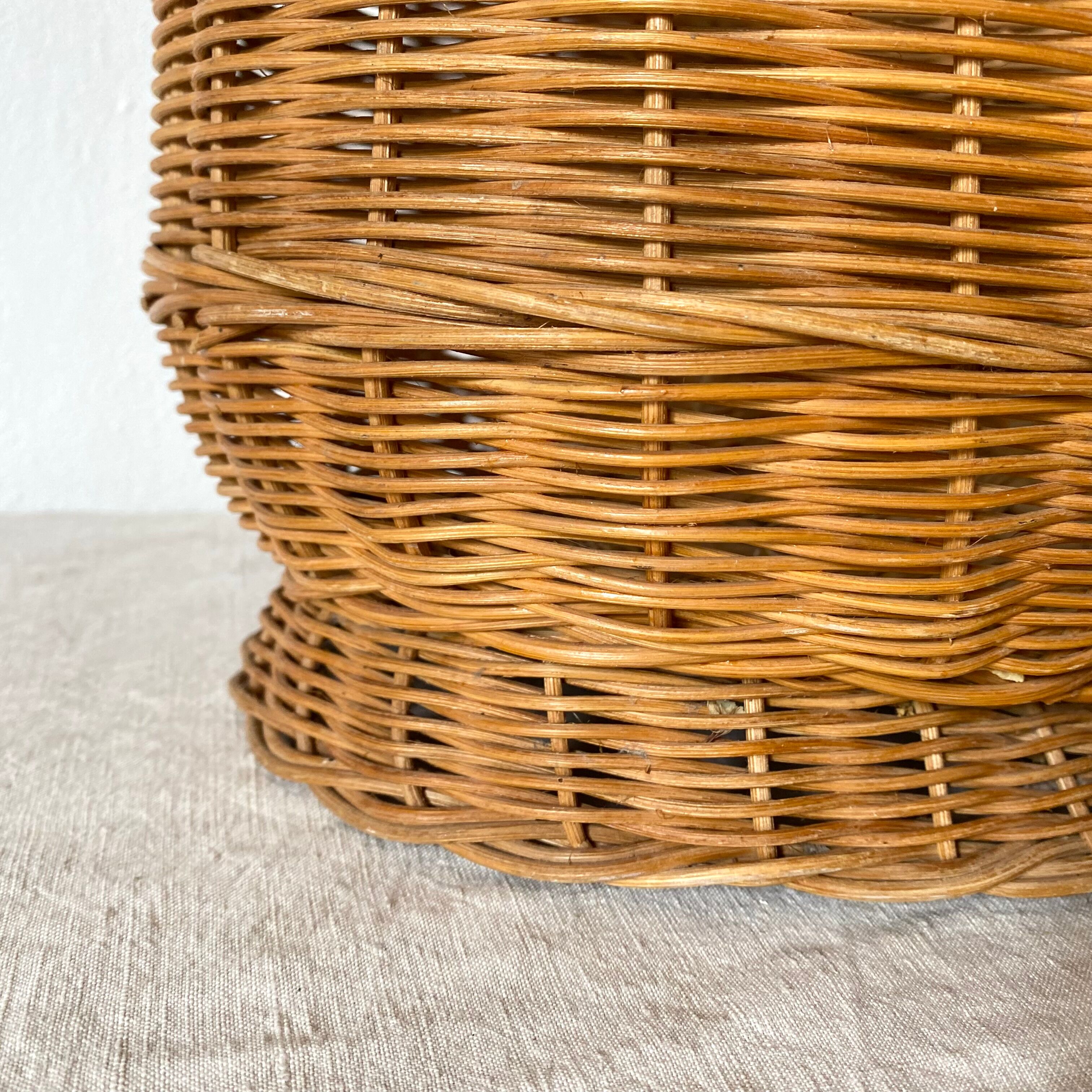 Braided rattan basket 43 cm