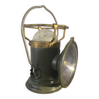 Ancienne lampe militaire