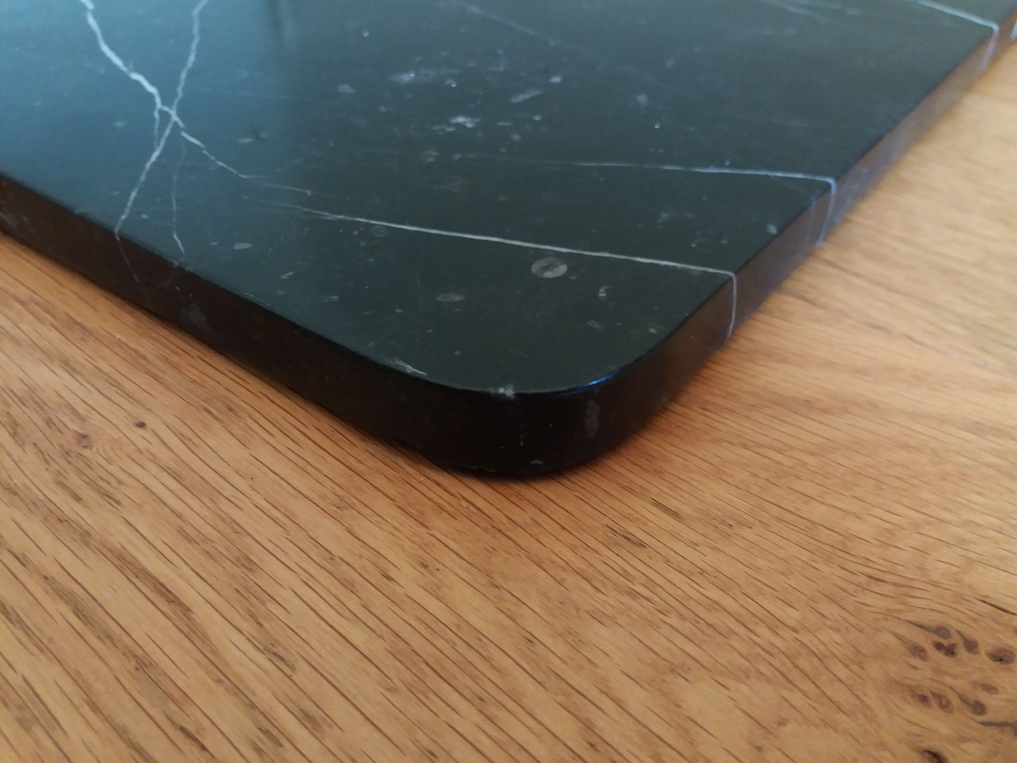 Black and white marble centerpiece top