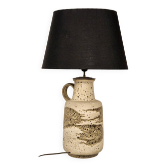 Ceramic table lamp