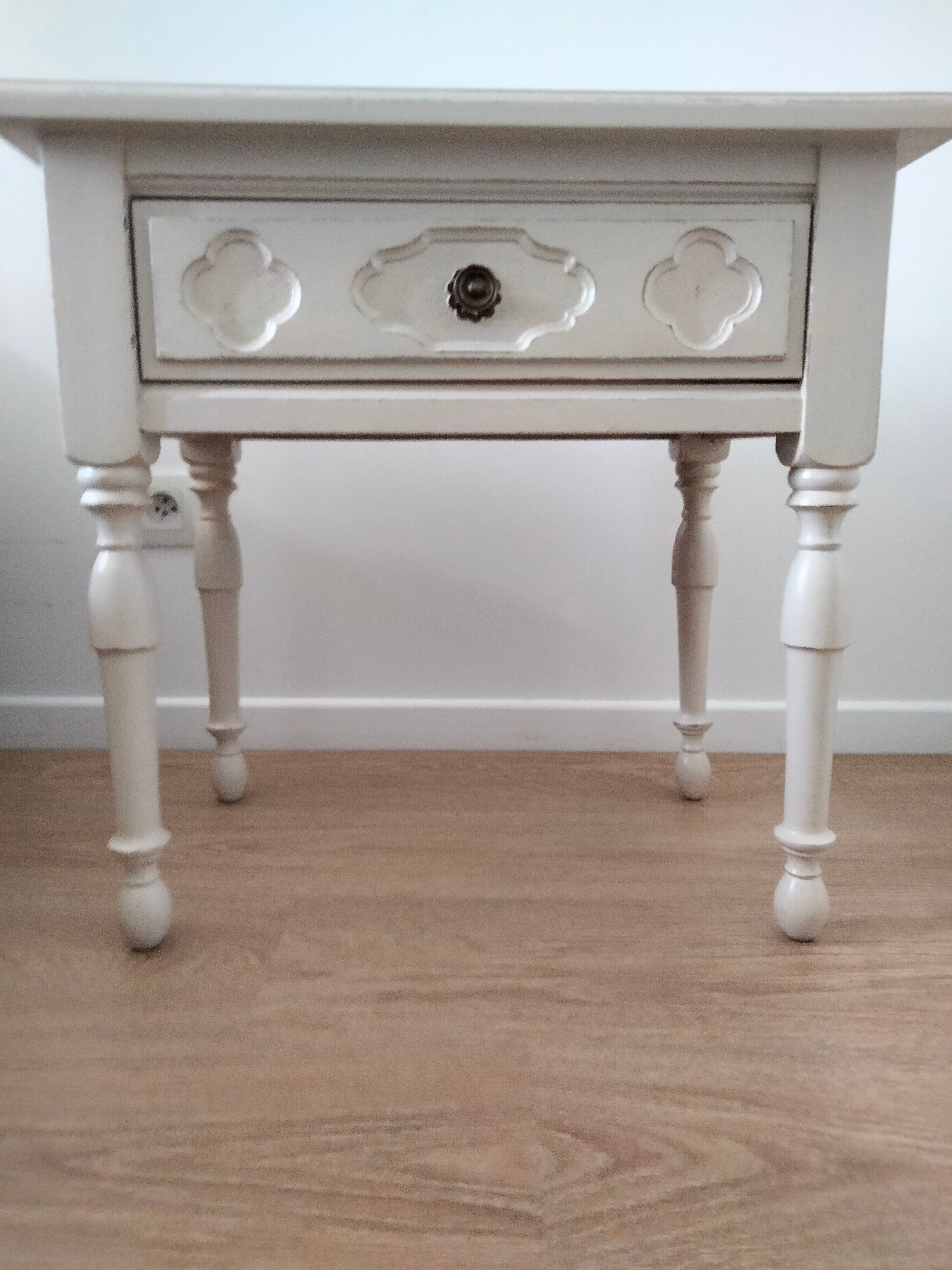 Bedside nightstand