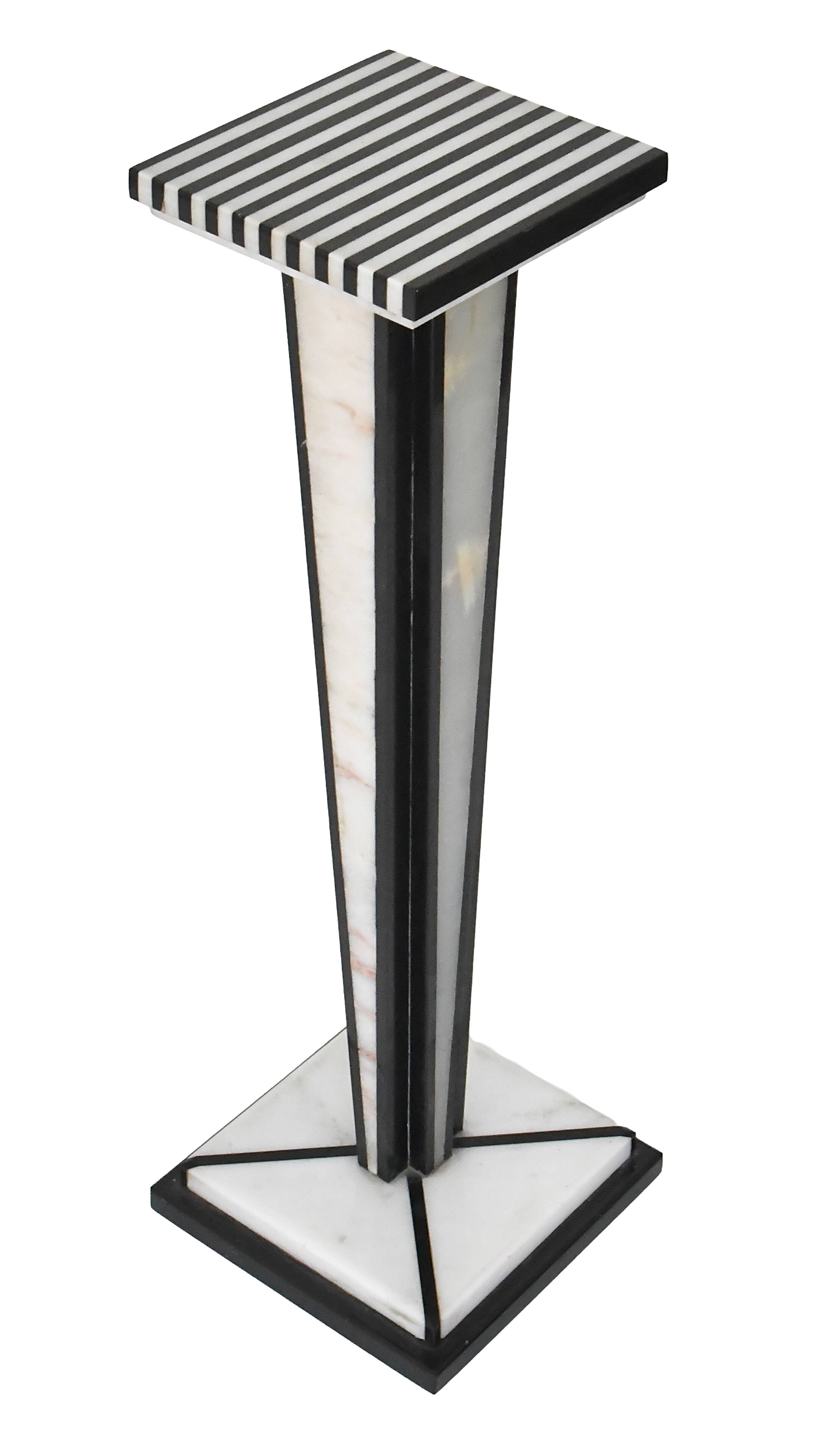 Black and white marble column