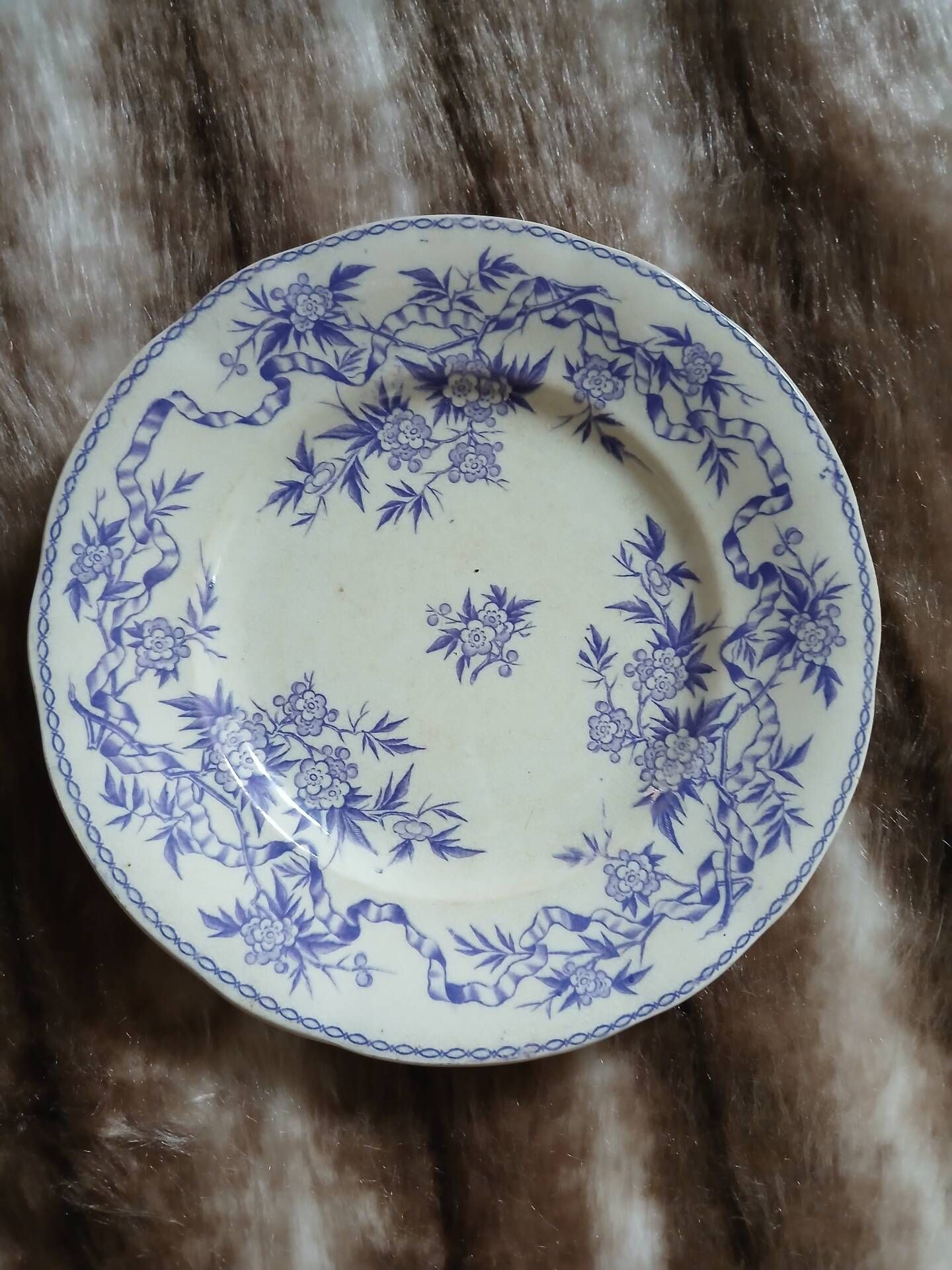10 antique flat plates in ironstone