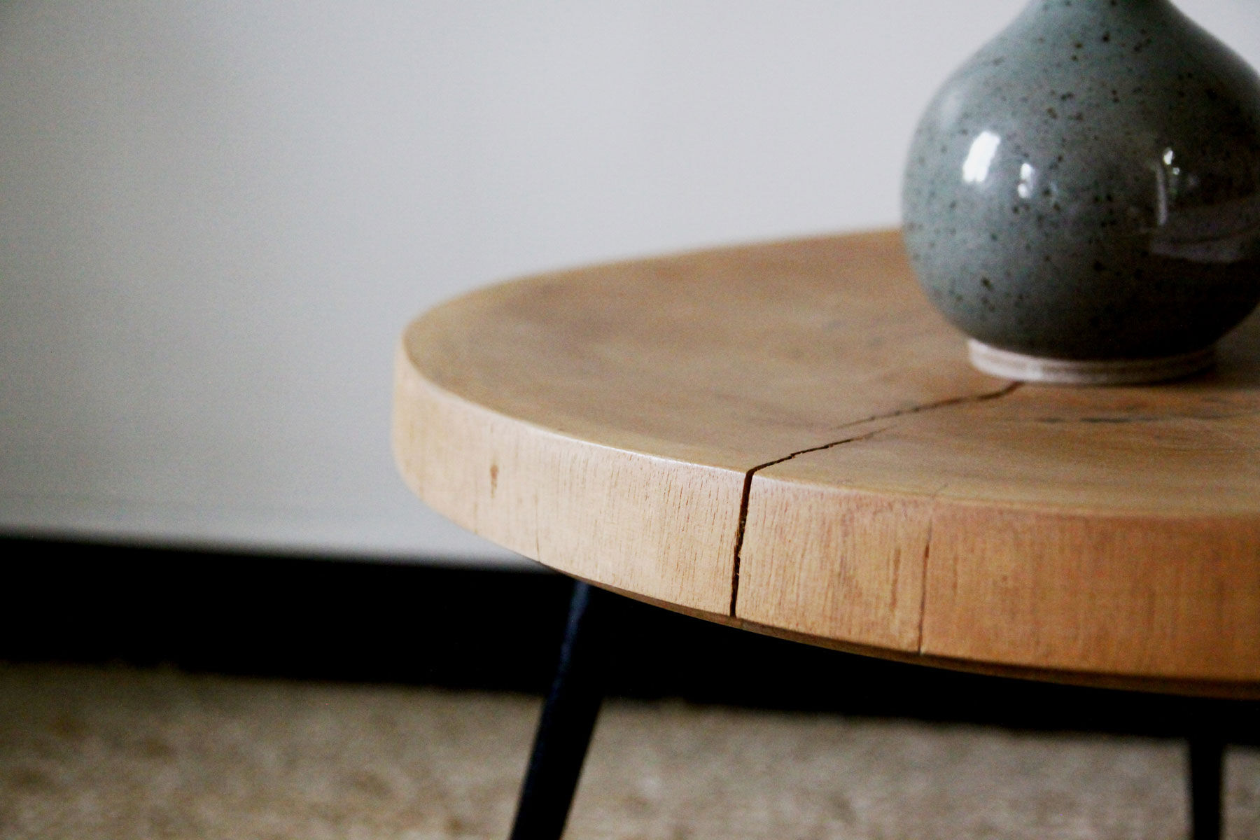 Table tripode en bois vintage