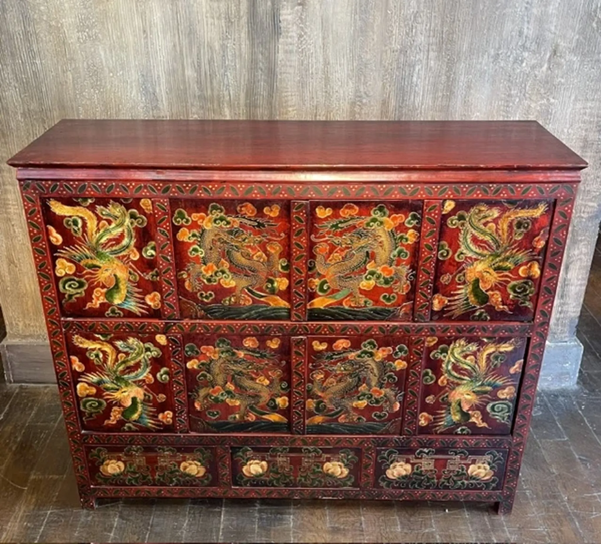 Tibetan buffet motifs