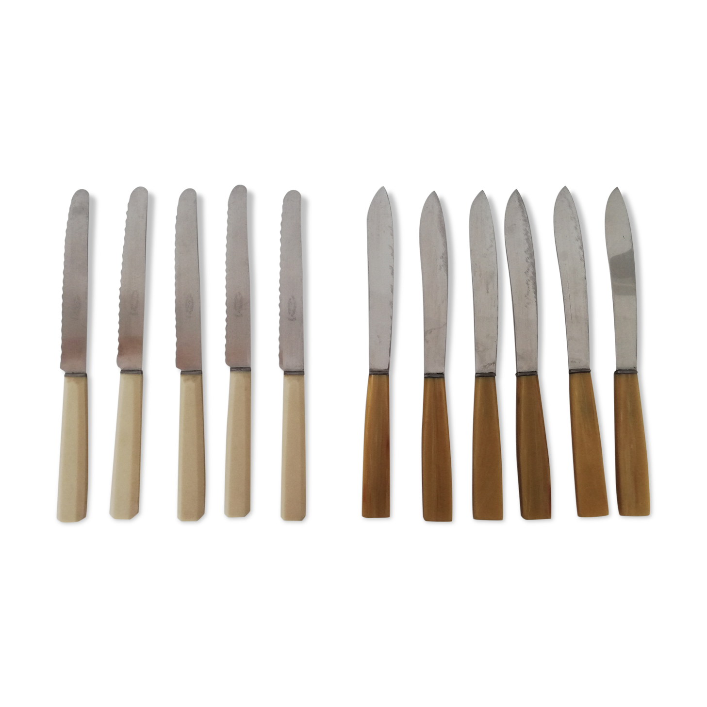 Bakelite knives