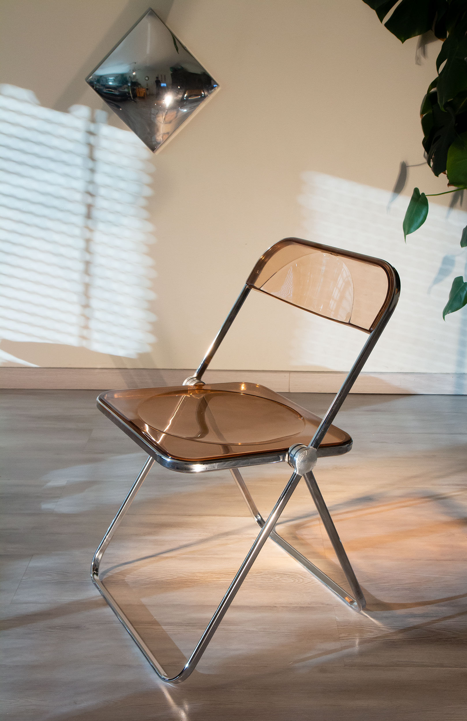 Plia chair by Giancarlo Piretti edited by A.Castelli