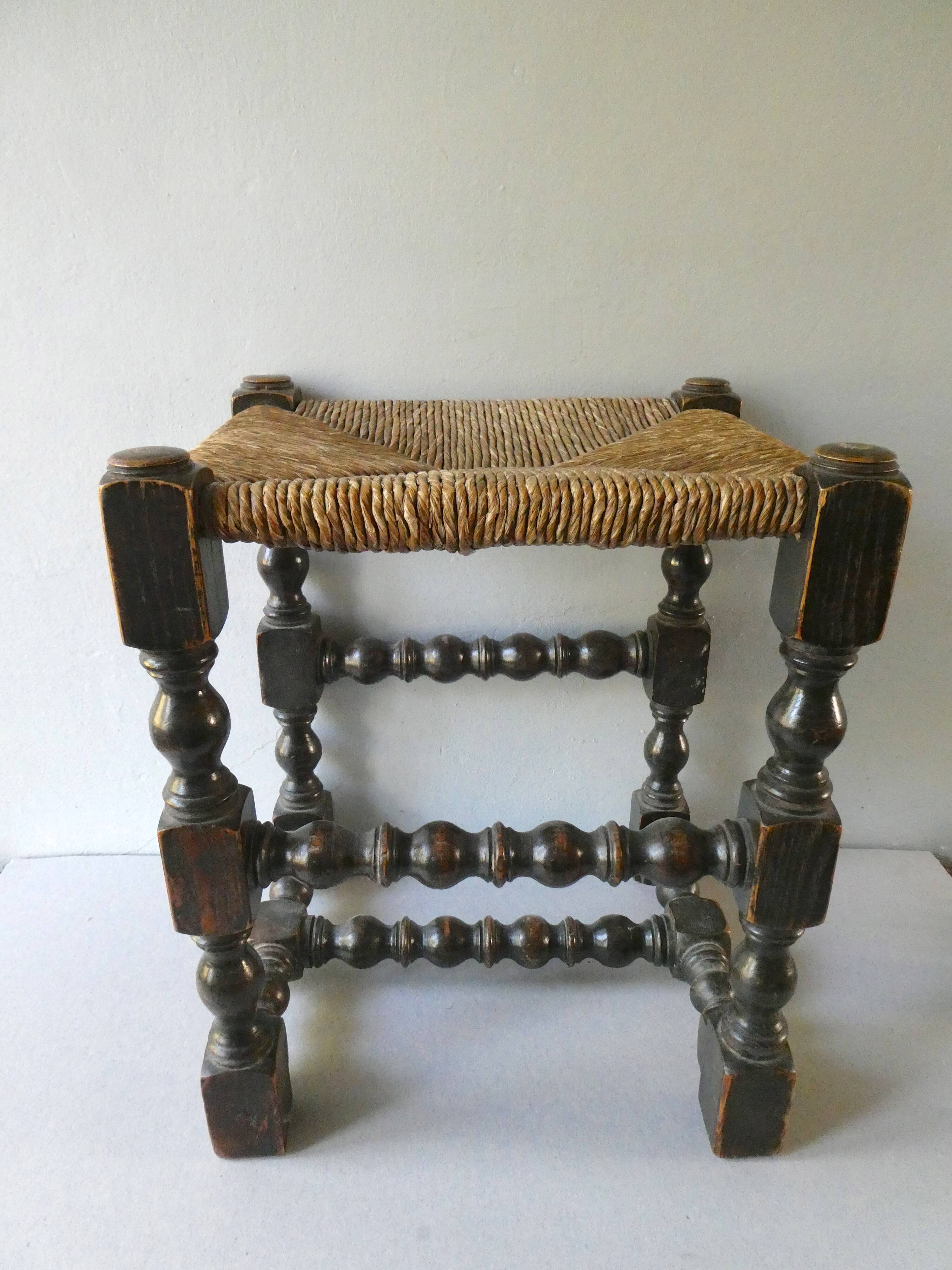 Carved wooden and mulched seat