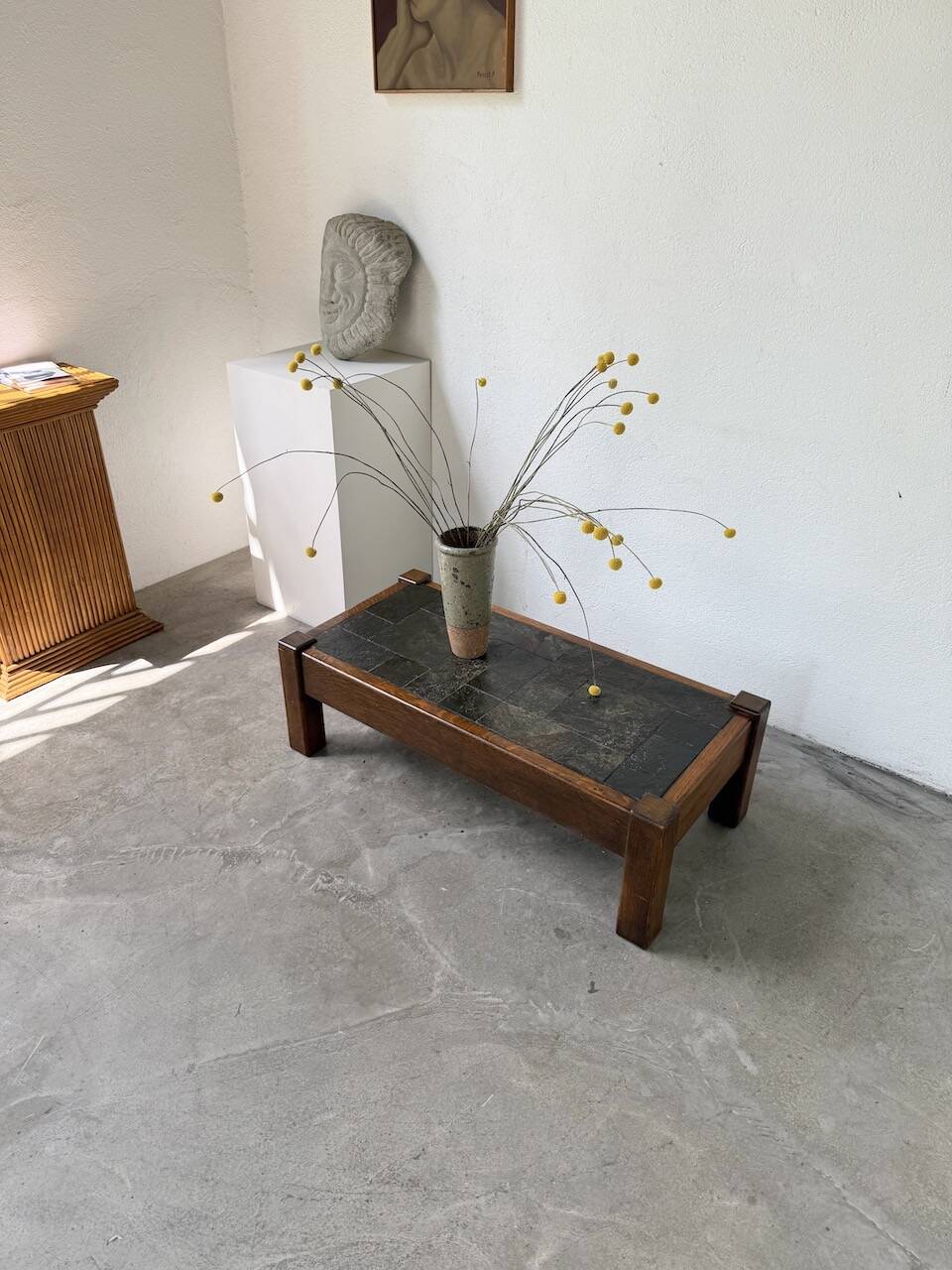 Table basse en chêne et ardoise 1950