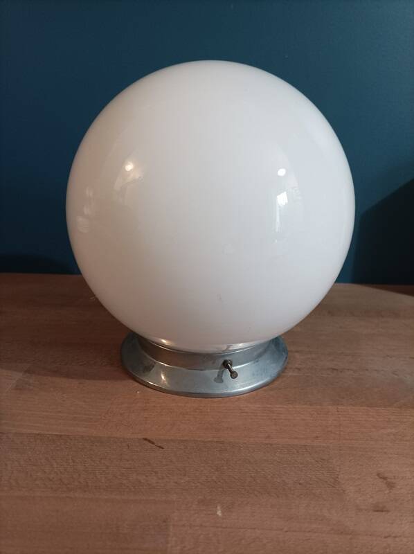 Plafonnier applique globe opaline support métal Dps 0124003