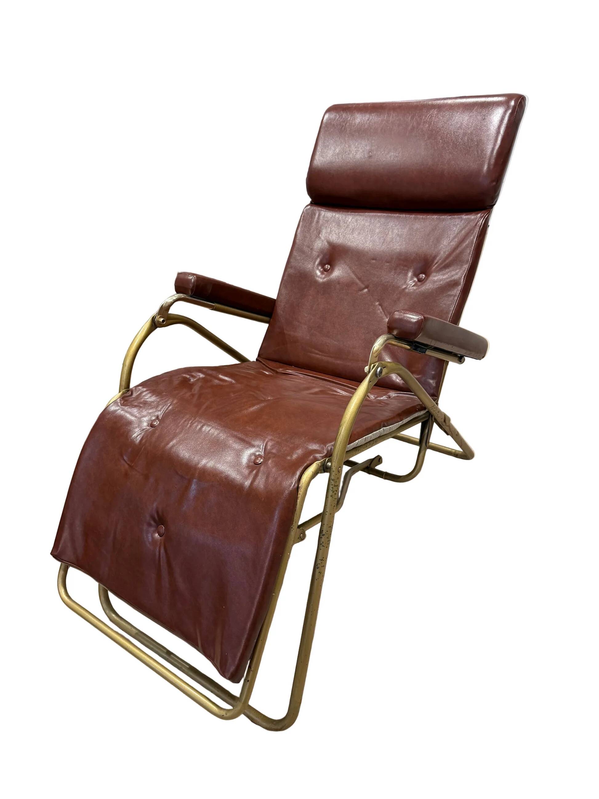 Reclining armchair in brown leather with tubular frame – Italy – 1960s/1970s