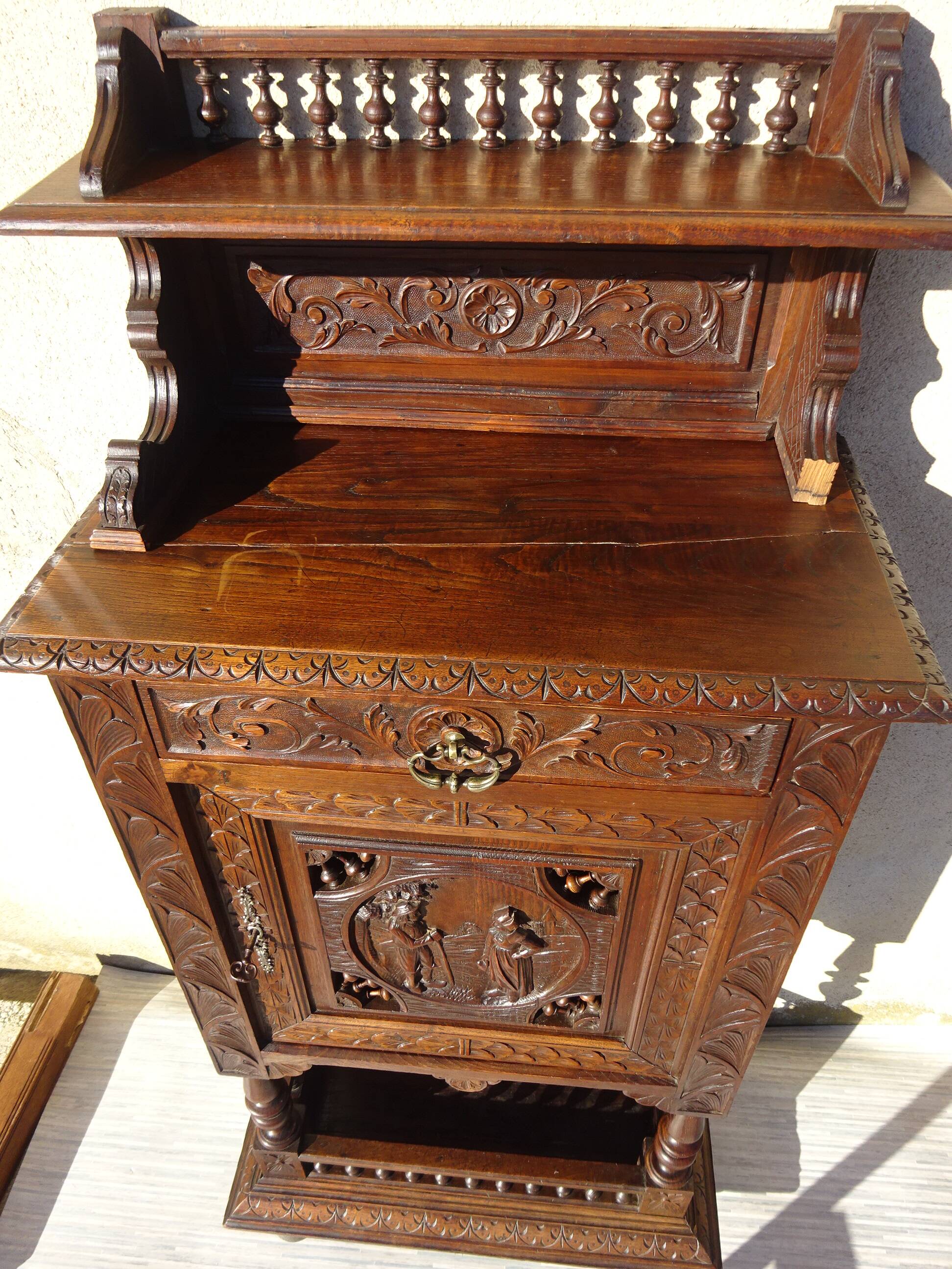 Old Breton dresser buffet