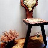 Tripod chair