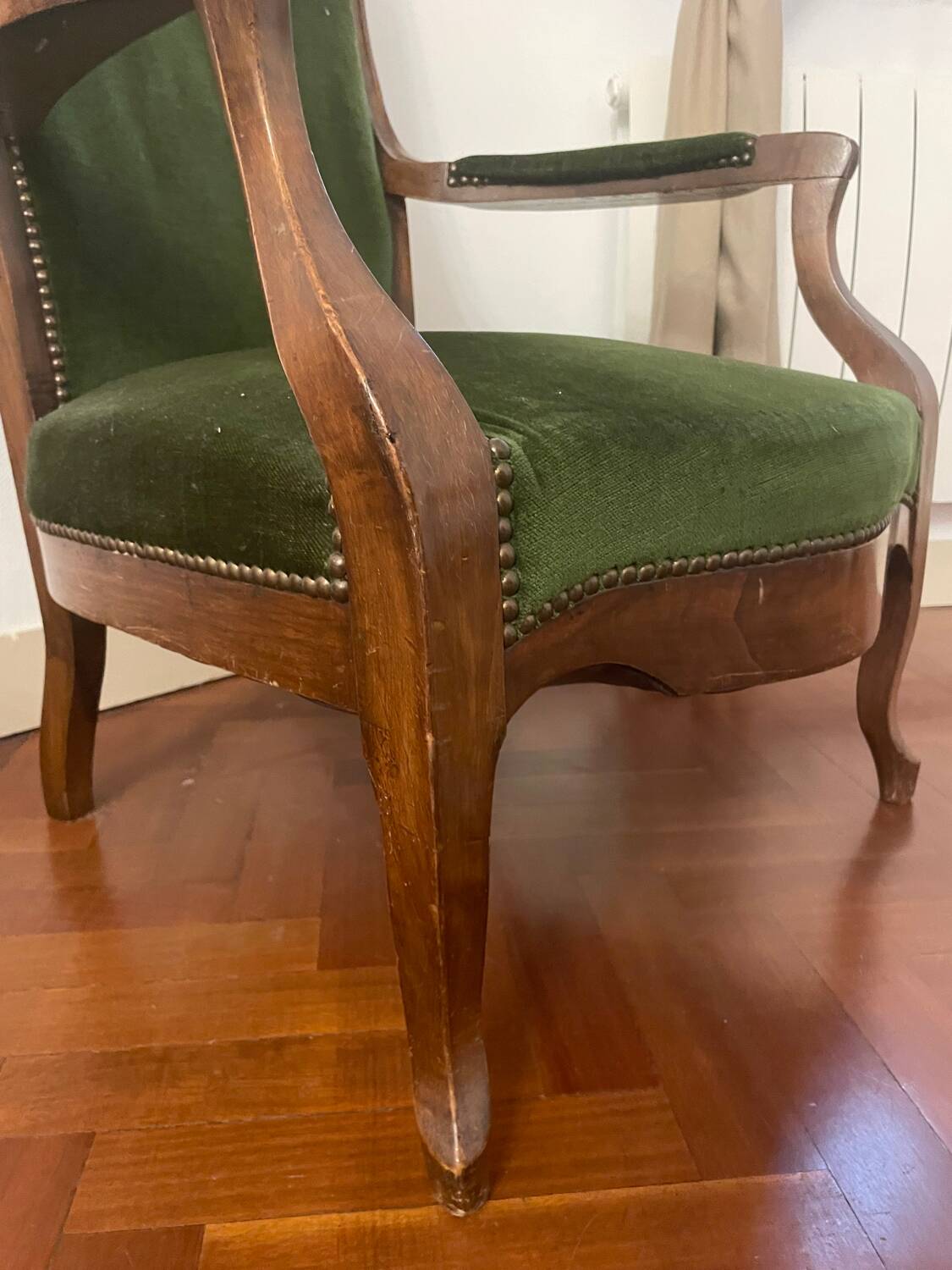 Voltaire armchair - LP period walnut