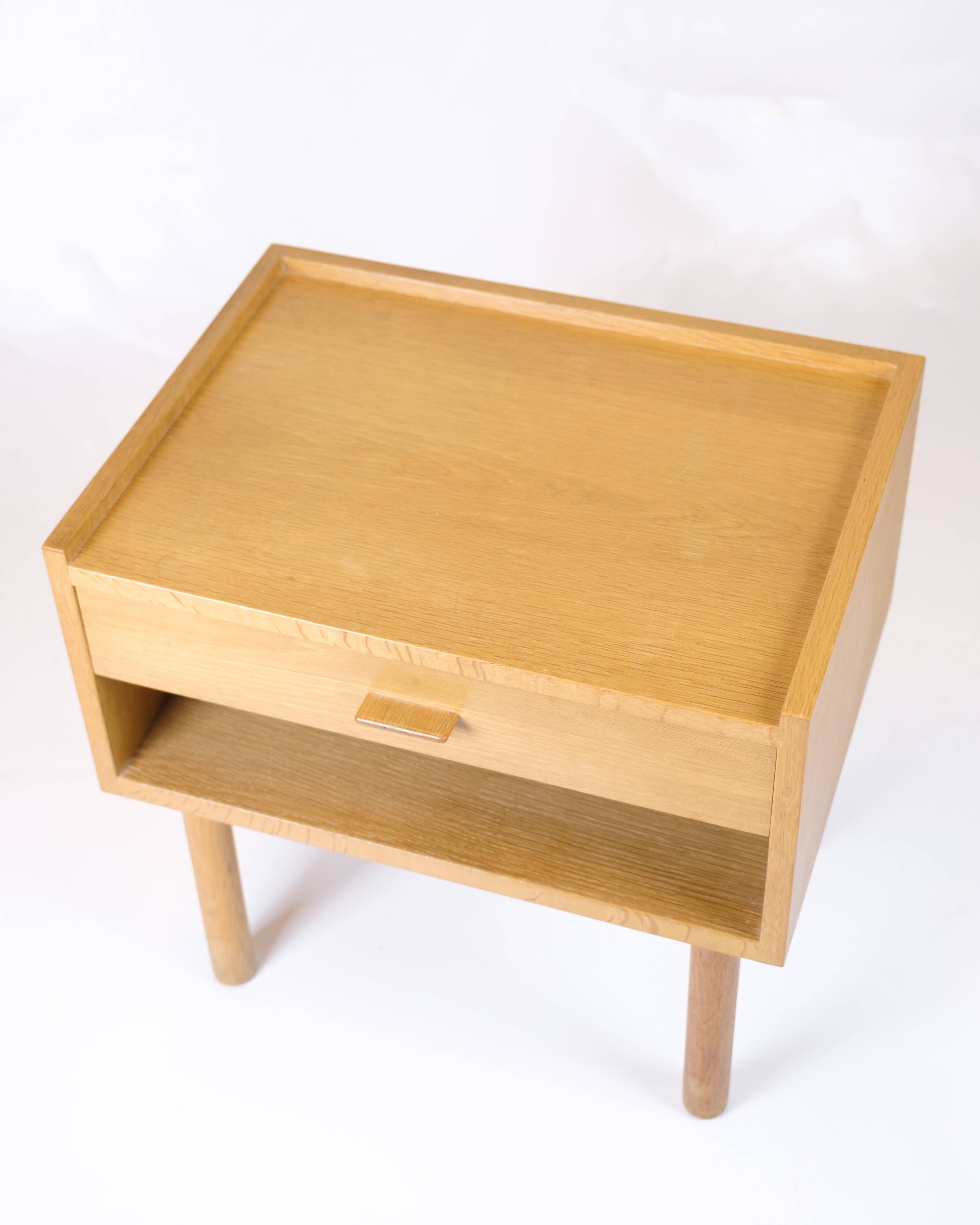 Bedside table / nightstand - Hans J. Wegner - Ry Møbelfabrik - oak - 1960