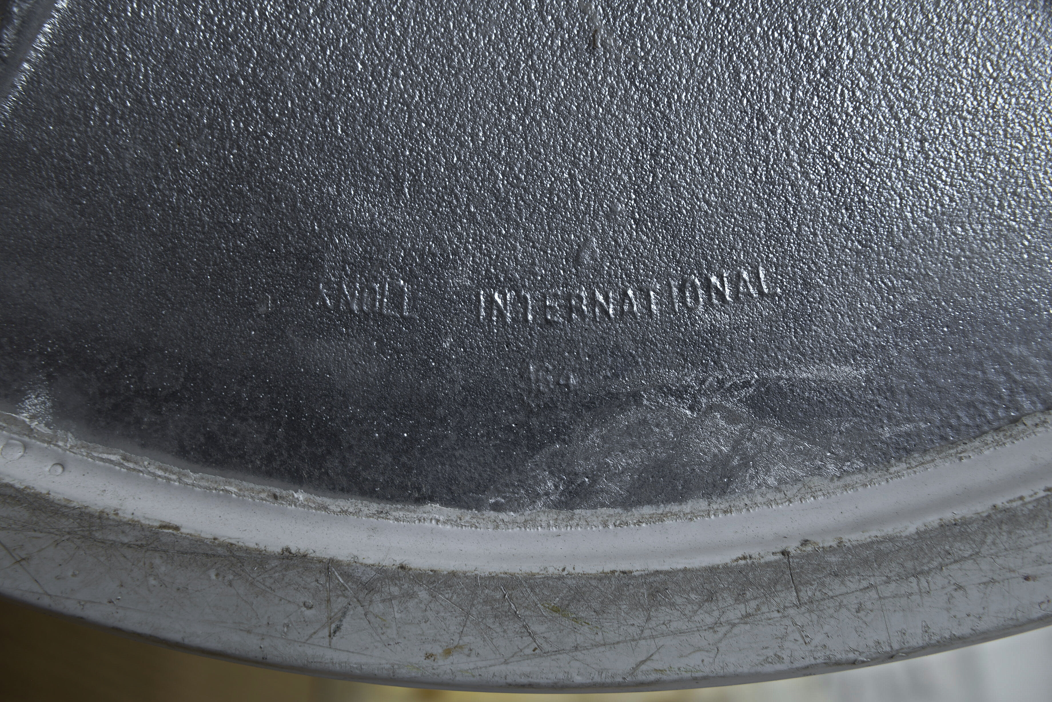 Round table "tulip 137" in marble, Eero Saarinen, Knoll 1960
