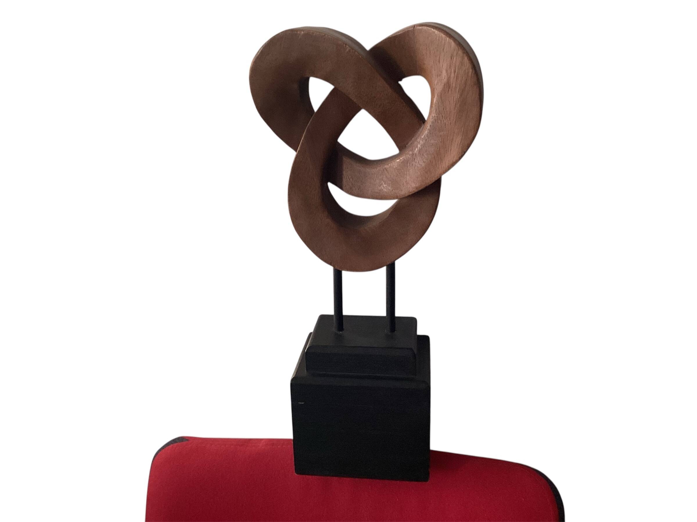 Sculpture moderne en bois